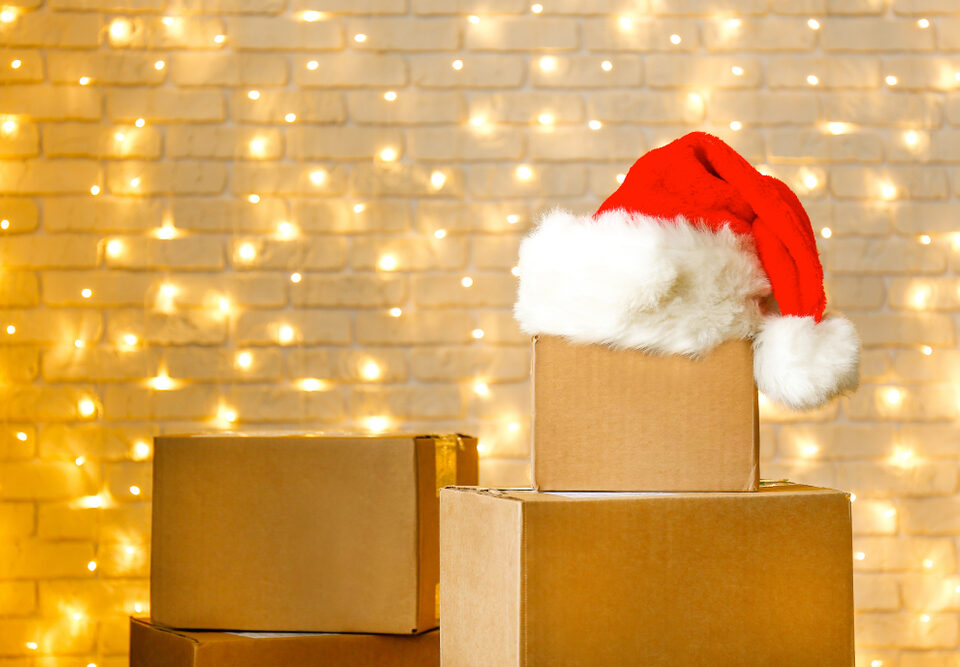 How to Safely Pack Christmas Decorations?